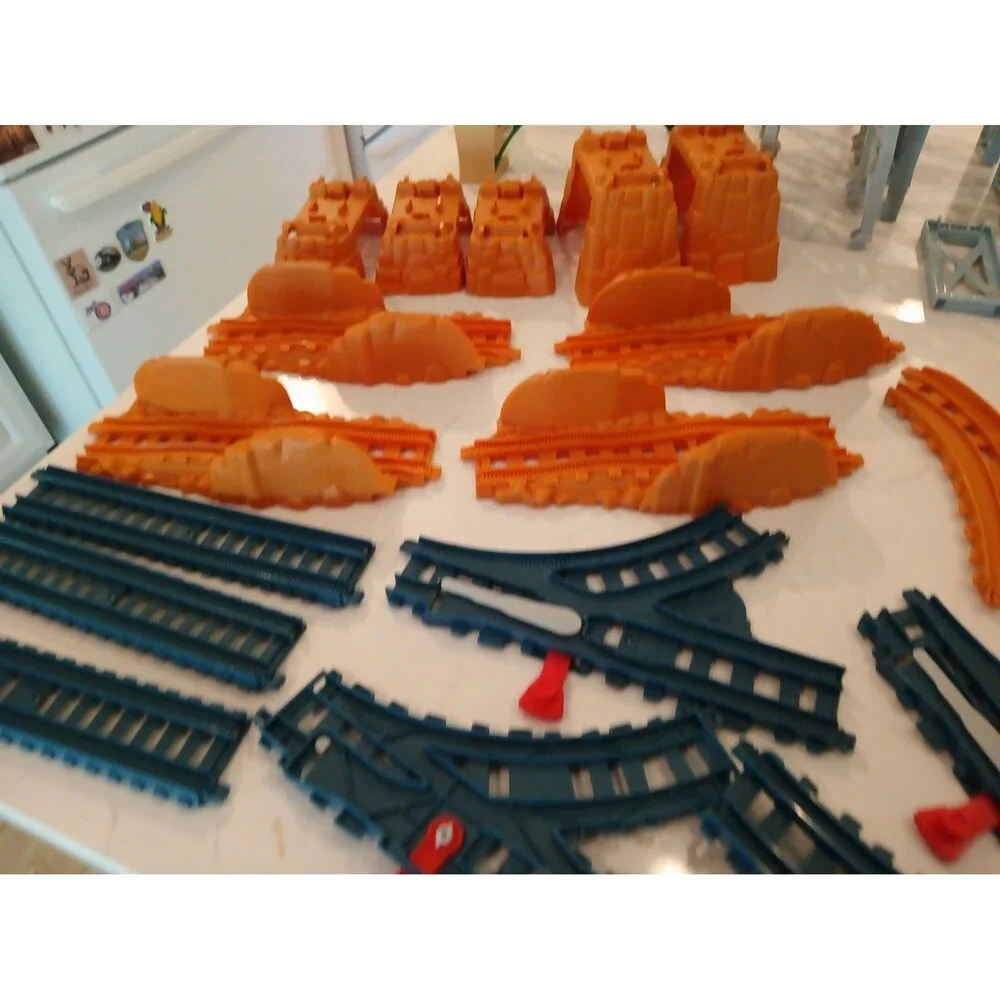 Huge Lot Of Thomas The Train & Friends TrackMaster Plastic Tracks/Expansion Set